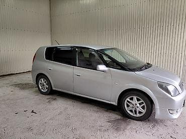 e39 touring: Toyota Opa: 2000 г., Хэтчбэк — 3