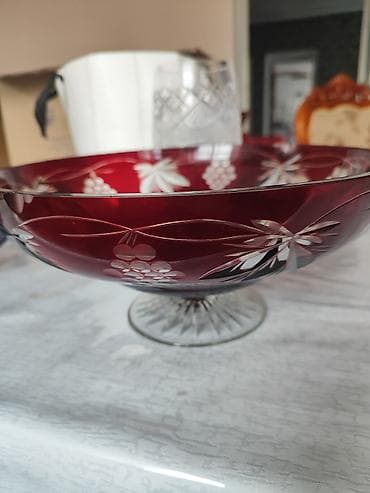 арт стекло: Элегантная ваза из граненого стекла насыщенного красного цвета — 5