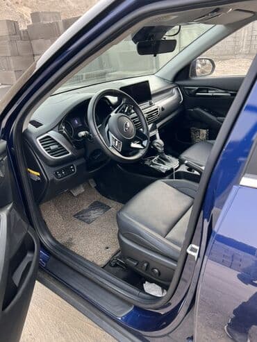 консоль марк 2: Kia Seltos: 2020 г., 1.6 л, Автомат, Бензиновая, Кроссовер — 4