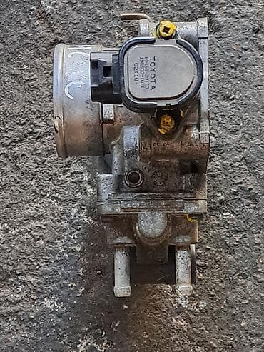 Унаа тетиктери: Дроссел жапкыч Toyota 1998 г., Колдонулган, Оригинал, Жапония — 2