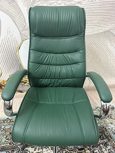 Офисное кресло, С колесиками, цвет - Зеленый, Экокожа