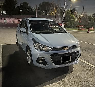 Транспорт: Chevrolet Spark: 2016 г., 1 л, Вариатор, Бензин, Хэтчбэк — 1