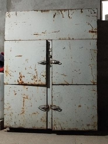 советский буфет: Холодильник промышленный — 1