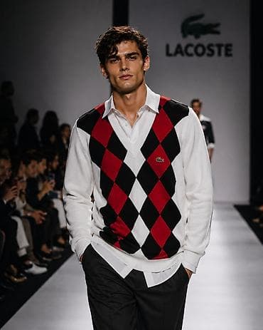 свит: СРОЧНО ДЕШЕВО! Оригинал Lacoste, в идеальном состоянии, слишком — 2