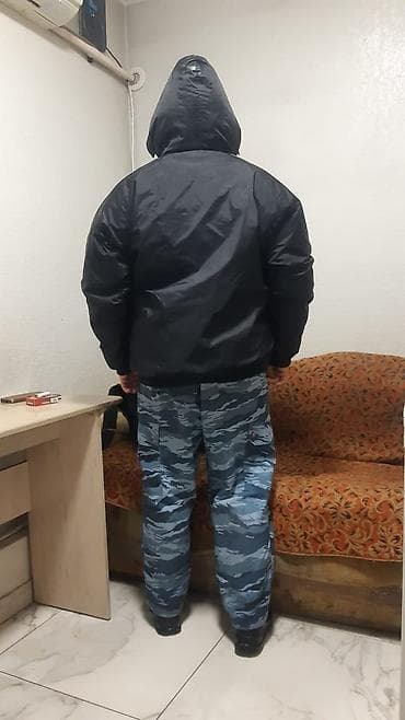 nike tech: Продам.Куртку.Балон.Двух.староние.внутри.сентипон.дутая.за5000.сом — 2