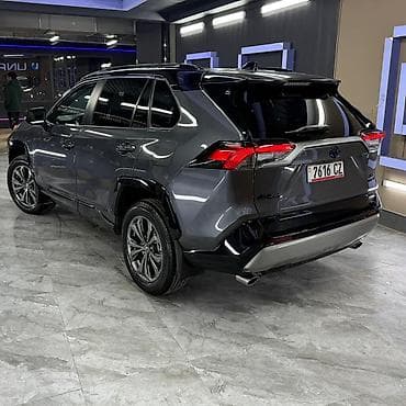 kia ciid: Toyota RAV4: 2022 г., 2.5 л, Вариатор, Бензин, Кроссовер — 3
