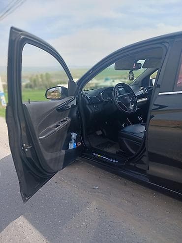 Продажа авто: Chevrolet Spark: 2018 г., 1 л, Вариатор, Бензин, Хэтчбэк — 7