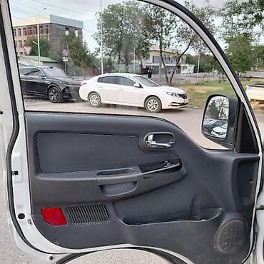 на киа бонго: Kia BONGO: 2019 г., 2.5 л, Механика, Дизель, Фургон — 9