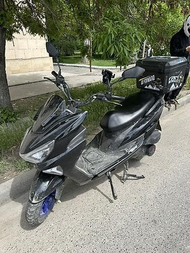 roidmi 4s: Макси-скутер 150 куб. см, Бензин, Б/у — 5