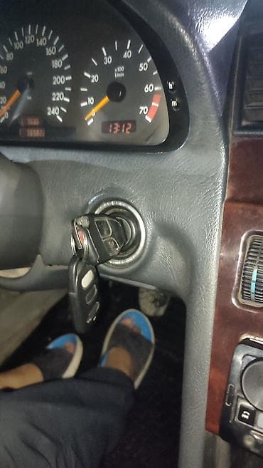 кресло для руля logitech g29: Mercedes-Benz C-Class: 1997 г., 2 л, Механика, Бензин, Седан — 6