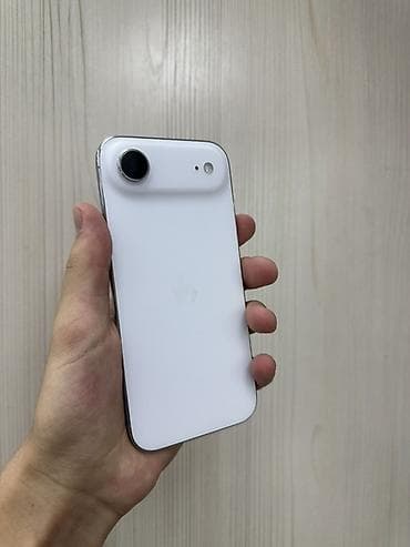 айфон ис: IPhone Air, Б/у, 256 ГБ, Белый, Защитное стекло, Чехол, В рассрочку, 99 % — 1