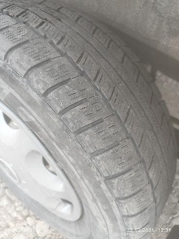 toyota will vs: Продаю шины на спринтер односкат — 2