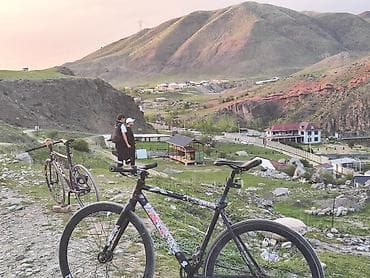 велосипед турист: Фикс-байк городской алюминиевая рама с прямой горизонтальной — 3