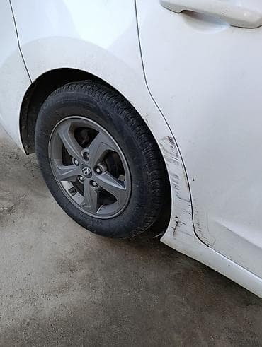 lada 2105: Hyundai Avante: 2016 г., 1.6 л, Автомат, Газ, Седан — 8