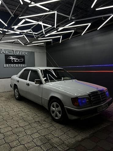 Mercedes-Benz W124: 1990 г., 2.3 л, Автомат, Седан