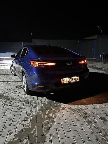Продажа авто: Hyundai Elantra: 2018 г., 2 л, Автомат, Бензин, Седан — 2
