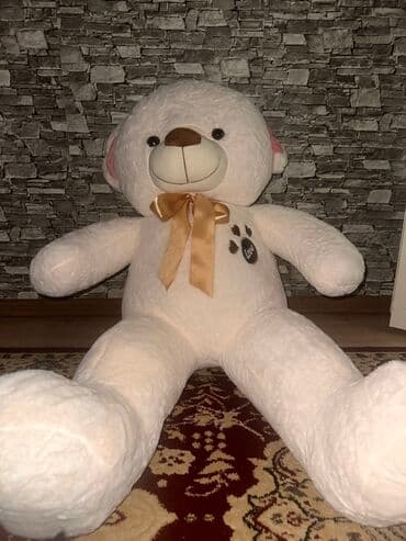 Большой плюшевый медведь - Цвет: молочный/кремовый Размер 115 см. - at lalafo.kg Большой плюшевый медведь - Цвет: молочный/кремовый Размер 115 см. -