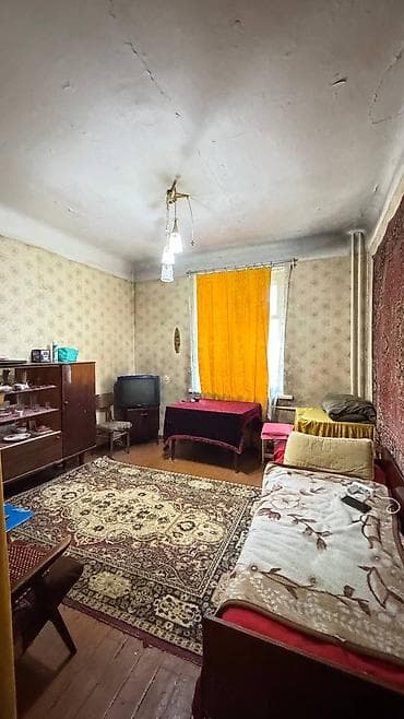 Кыймылсыз мүлк: 2 бөлмө, 45 м², Юг-2 мкр Сталинка, 2 кабат, Эски ремонт — 3