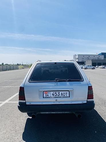 mazda demio1: Mercedes-Benz W124: 1994 г., 2.2 л, Ручные, Бензин, Универсал — 4