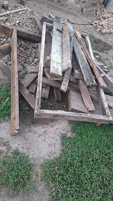 Сухие доски, для дров