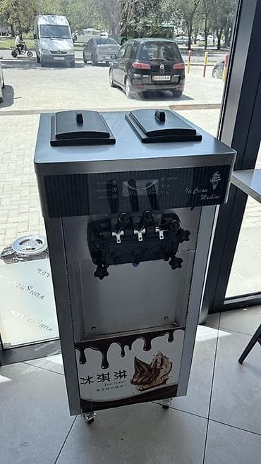 Фризер для мягкого мороженого (Ice Cream Machine), напольный, на