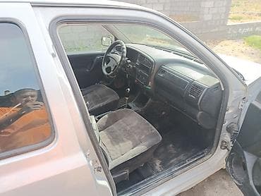 дверные карты венто: Volkswagen Vento: 1993 г., Седан — 9