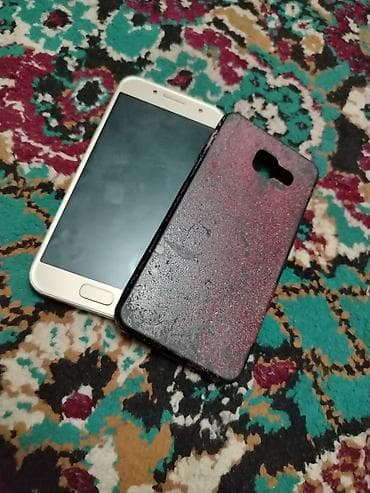 Samsung Galaxy J5, Б/у, 16 ГБ, цвет - Золотой