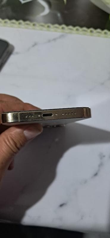 iphone 6s 32: IPhone 13 Pro, Б/у, 256 ГБ, Золотой, Чехол, 80 % — 3