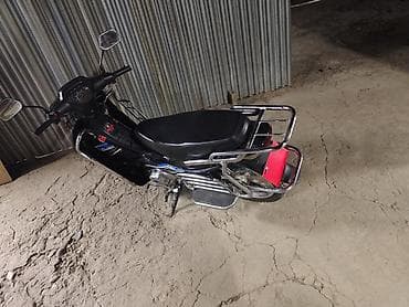 электр мото: Скутер-мопед черный цвет. Особенности и комплектация: - Формат — 5