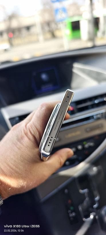 so dimm: Vivo X100 Ultra, Б/у, цвет - Серебристый — 5