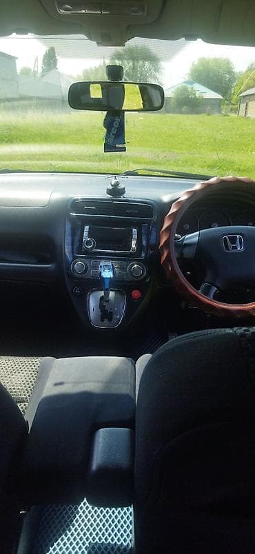 Продажа авто: Honda Stream: 2004 г., 2 л, Автомат, Бензин, Минивэн — 3