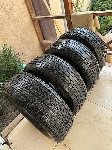 Зимние Шины 
Размер 265/65R17
Комплект
Цена 20000