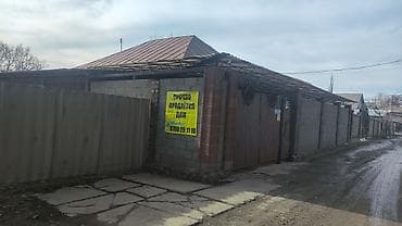 элитные особняки: Продаётся жилой дом с закрытым двором и просторной кухней‑столовой — 4