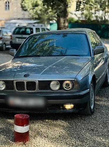х5 м: BMW 5 series: 1992 г., 2.5 л, Механика, Бензин, Седан — 5