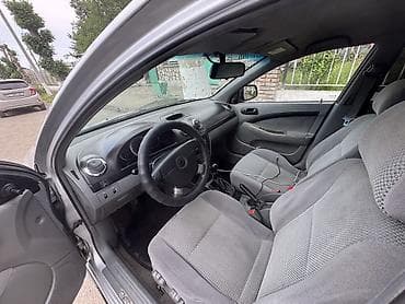 hyundai strex: Chevrolet Lacetti: 2010 г., 1.6 л, Механика, Бензин, Хэтчбэк — 5