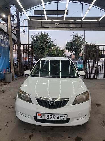 Mazda Demio: 2003 г., 1.3 л, Автомат, Бензин, Хэтчбэк