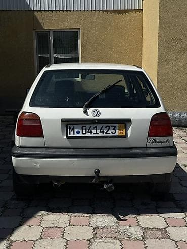 Volkswagen Golf: 1992 г., 1.8 л, Механика, Бензин, Хэтчбэк — 3