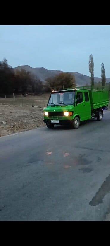 кран манипулятор: Легкий грузовик, Mercedes-Benz, Дубль, 2 т, Б/у — 2