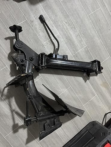 Плуги для мотоблоков: Оборудование для обработки почвы: навесной однокорпусный плуг для — 1