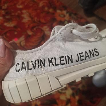 Личные вещи: Кроссовки, 40, Calvin Klein Jeans, Б/у, цвет - Белый, Самовывоз, Платная доставка — 2