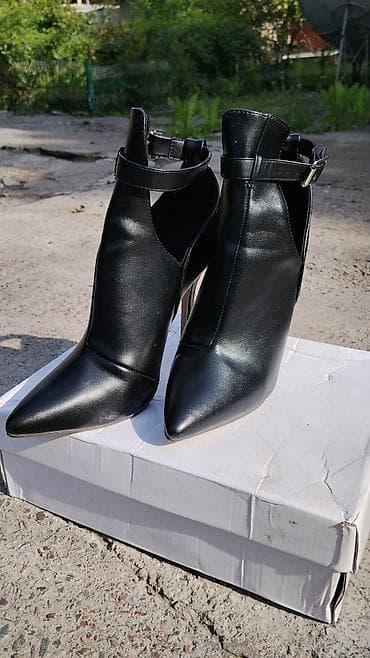 Женские ботильоны-лодочки на шпильке - Цвет: черный, матовый блеск -