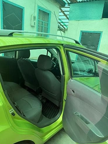 Продажа авто: Chevrolet Spark: 2010 г., 1.3 л, Механика, Бензин, Хэтчбэк — 6