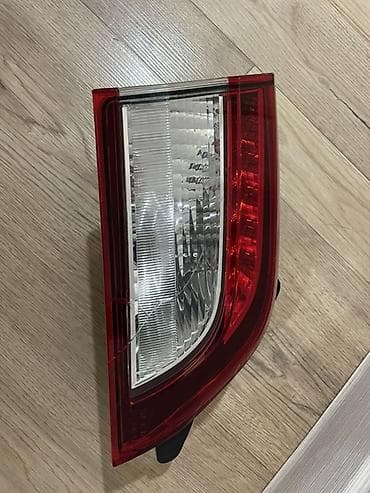 led h7: Задний левый стоп-сигнал Subaru 2018 г., Б/у, Оригинал — 1