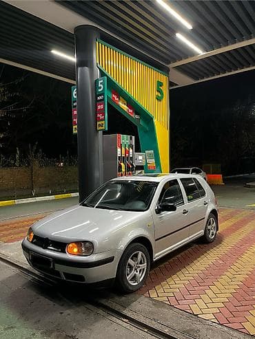 audi a4 2008: Volkswagen Golf: 1998 г., 1.4 л, Механика, Бензин, Хэтчбэк — 1