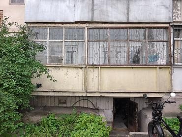 105: 4 комнаты, 100 м², 12 мкр 105 серия, 1 этаж, Старый ремонт — 10