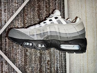 найк 95: Кроссовки Nike Air Max 95 левая пара полностью отличного состояния — 10