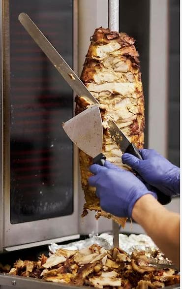 Шаурма,бургер жасаганга опытный балдар керек