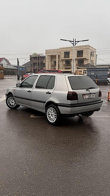 passat b7: Volkswagen Golf: 1993 г., 1.8 л, Механика, Бензин, Хэтчбэк — 4