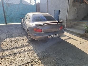 салон на авто: Hyundai Elantra: 2000 г., Автомат, Седан — 6