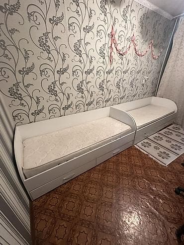 Дом и сад: Односпальная кровать, Б/у, С матрасом, длина - 200 см — 2